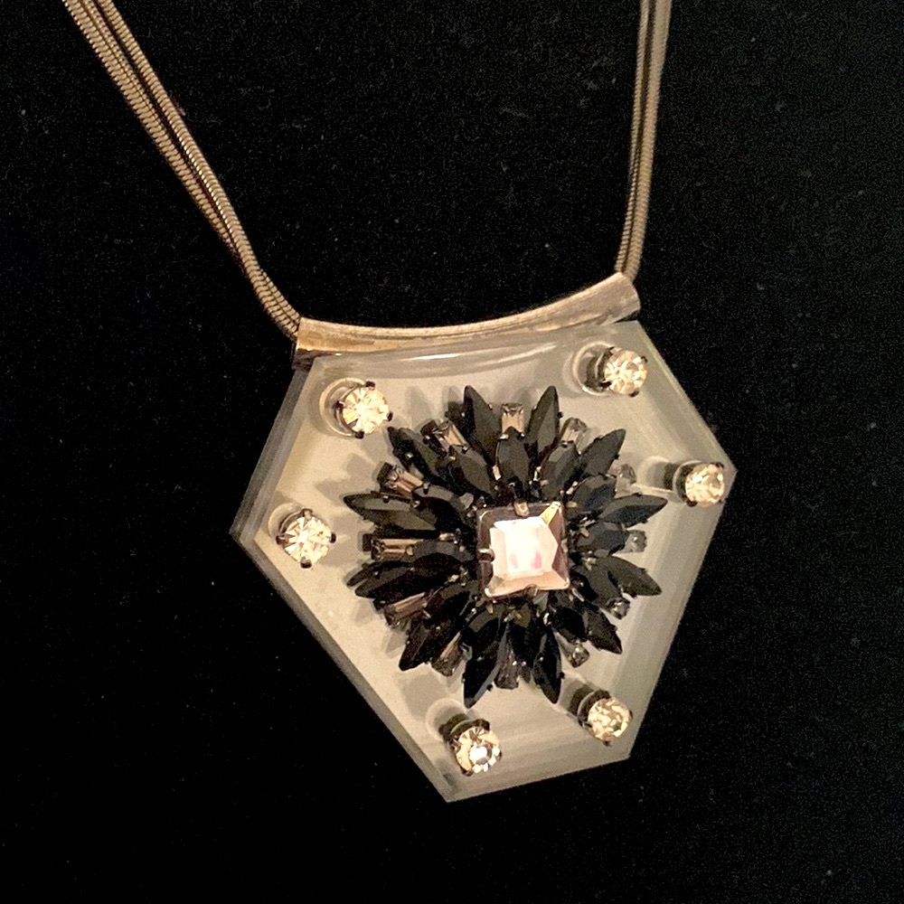 NWOT.  Kitson Crystal Statement large pendant necklace.